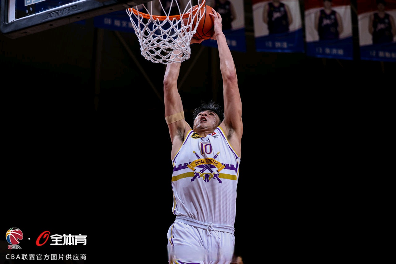 河北华夏客场逼平对手，面对强队表现坚挺值得称赞的简单介绍