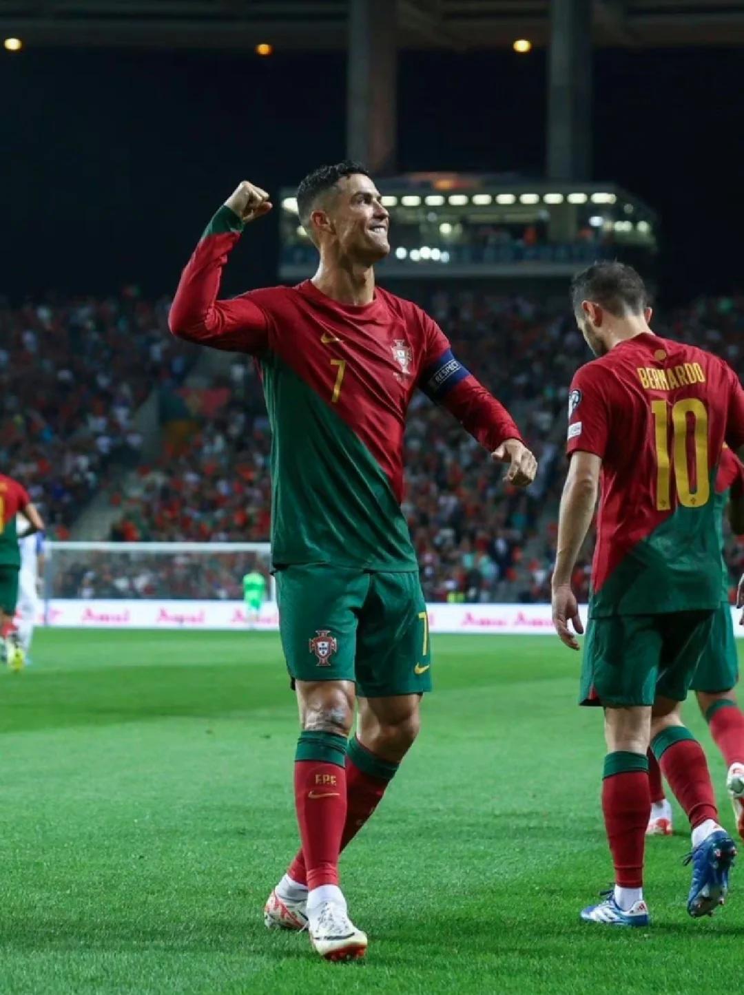 世俱杯-欧洲杯资格赛中球星光芒闪耀,助球队胜出