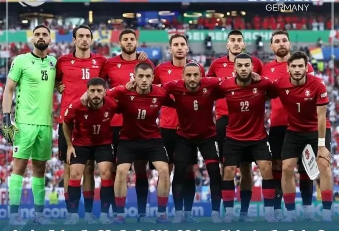 欧洲杯资格赛中球星光芒闪耀,助球队胜出 欧洲杯资格赛中球星光芒闪耀,助球队胜出