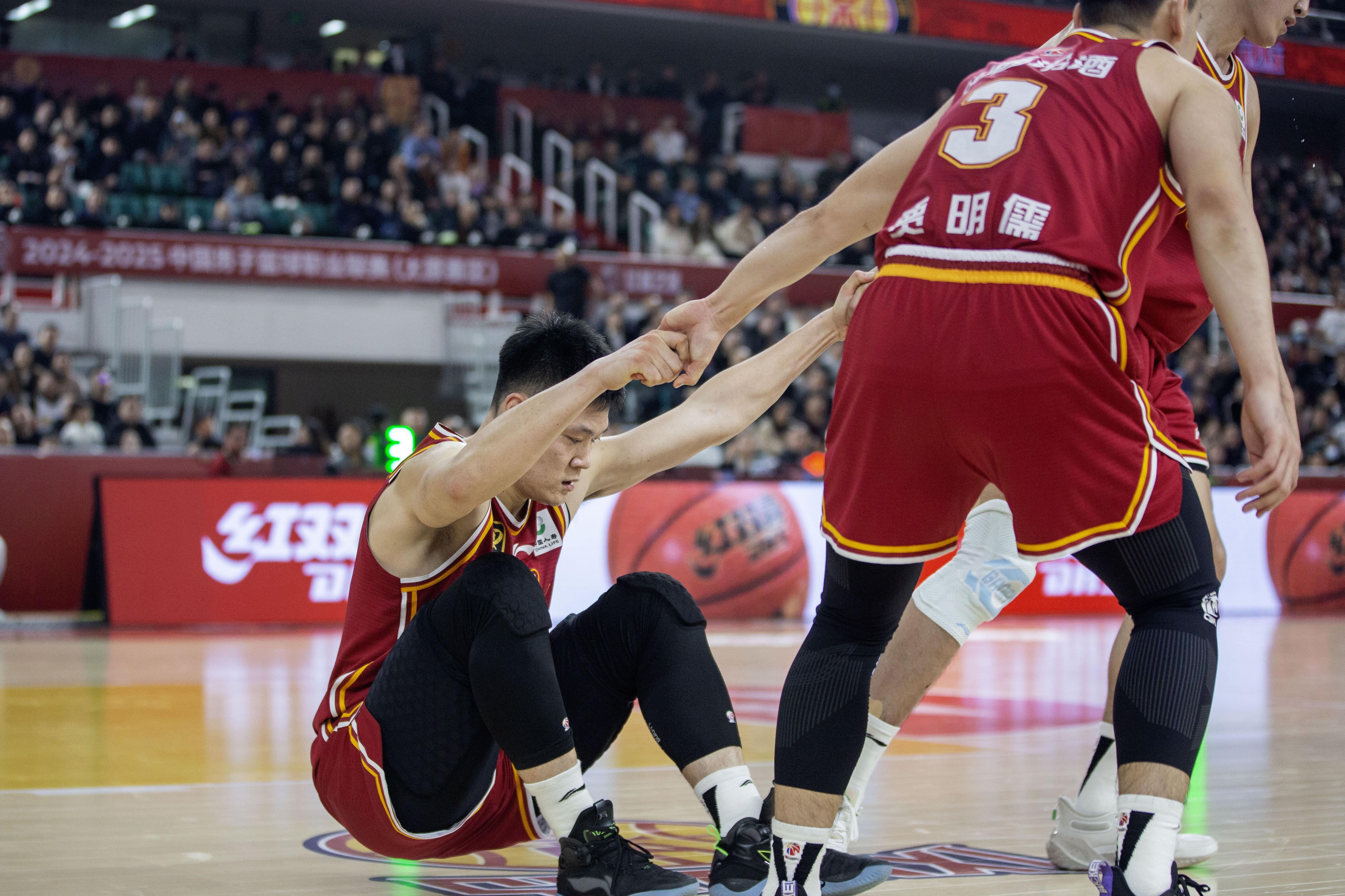 世俱杯改制-新疆队迎来连胜，全力备战冲刺季后赛的简单介绍