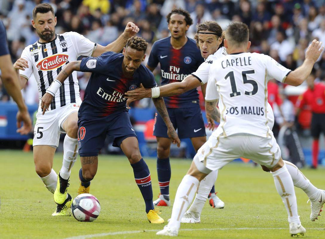 世俱杯参赛资格-包含摩纳哥遭遇巨大压力,法甲比拼更趋激烈的词条