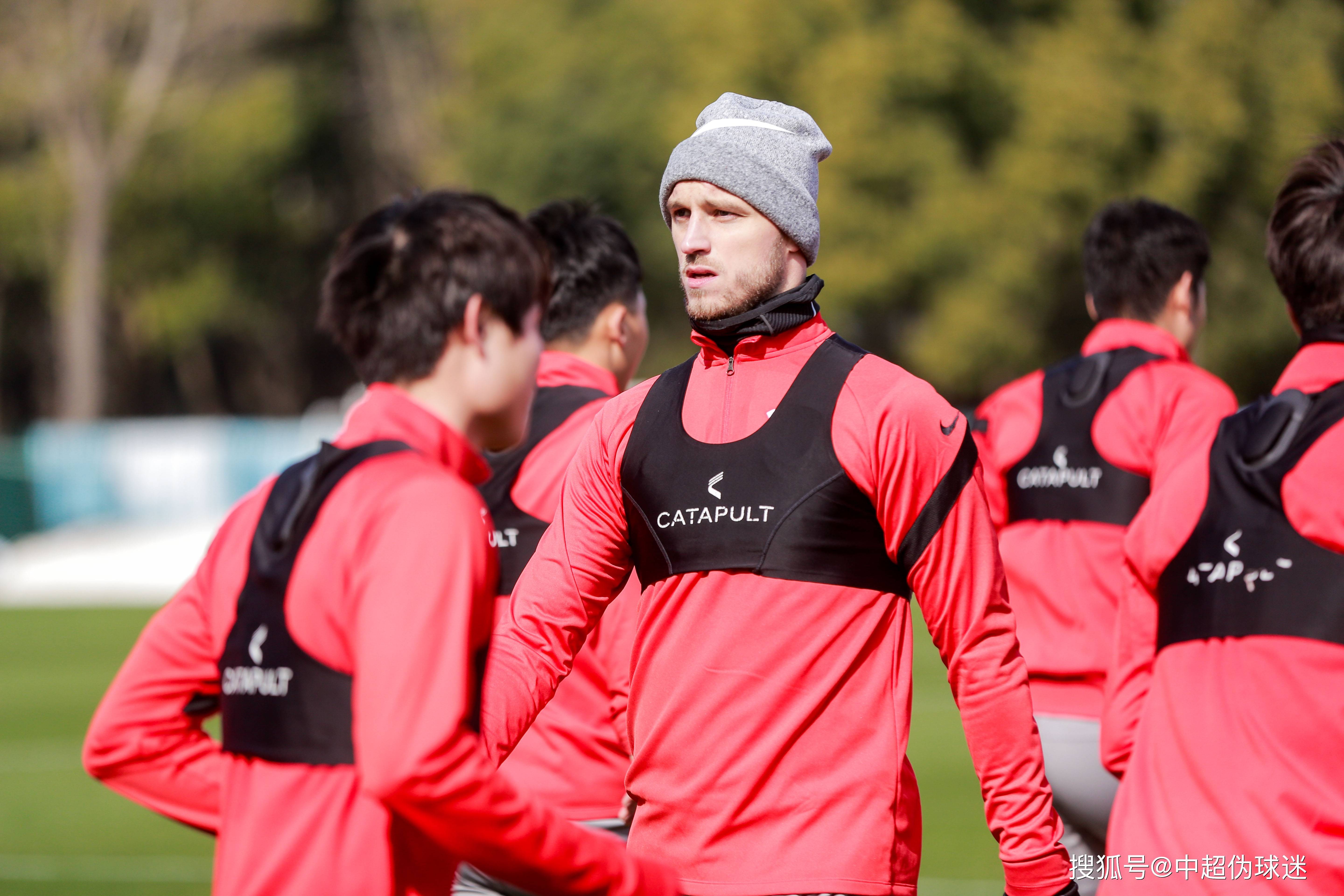 世俱杯赛程-关于上港大胜鲁能，取得胜利，豪取三分，积分大幅领先！的信息