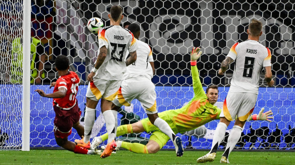 世俱杯-瑞典主场逆转胜利,积分反超对手