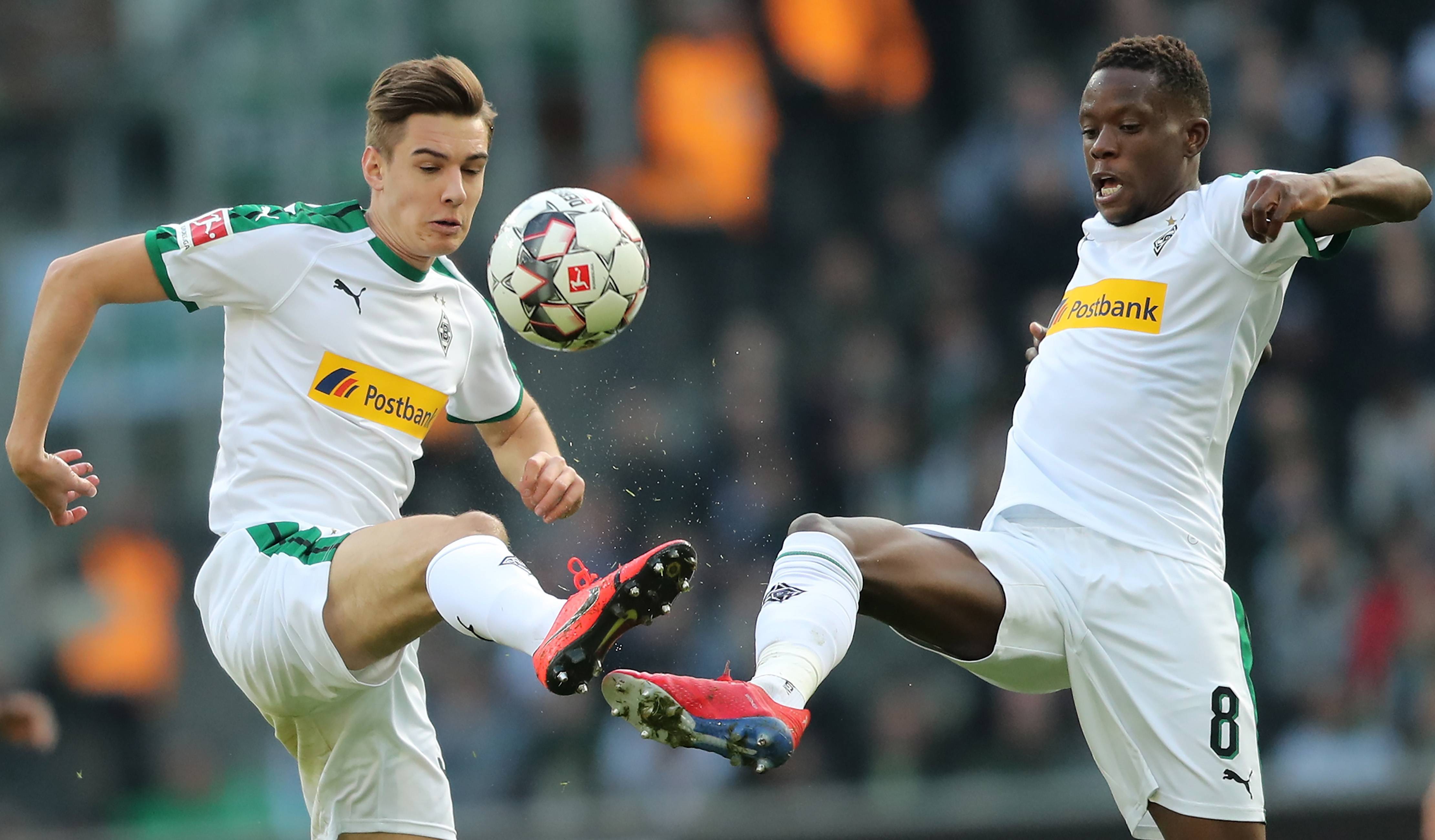 世俱杯2025-门兴格拉德巴赫不敌沙尔克,备战对阵维尔斯比赛的简单介绍