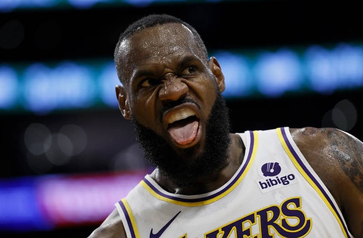 世俱杯2025-篮球世锦赛新冠军诞生,传奇诞生