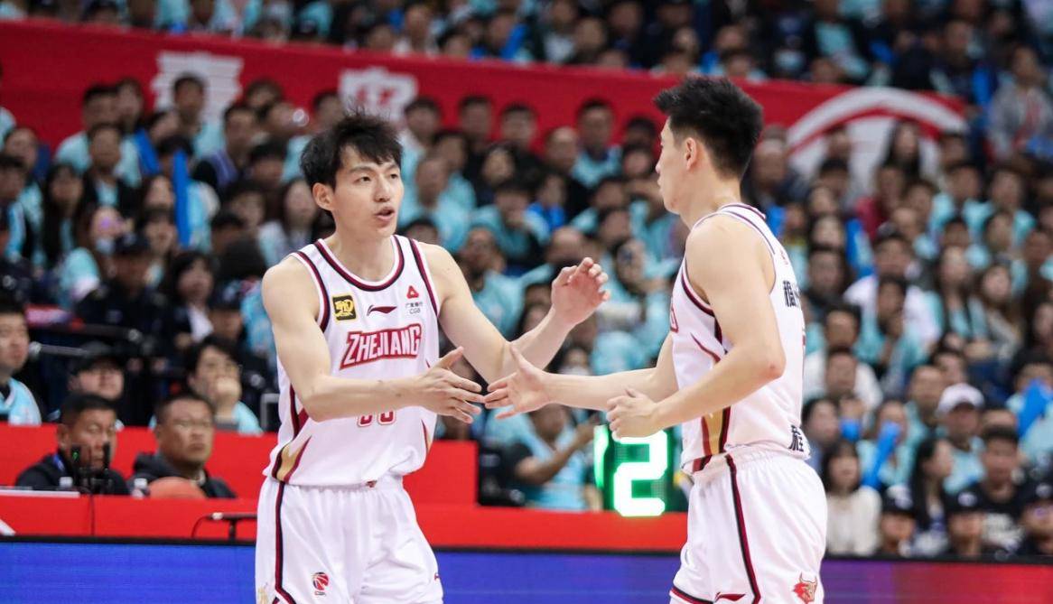 世俱杯时间-包含吉林男篮主场逆转上海男篮,取得胜利的词条