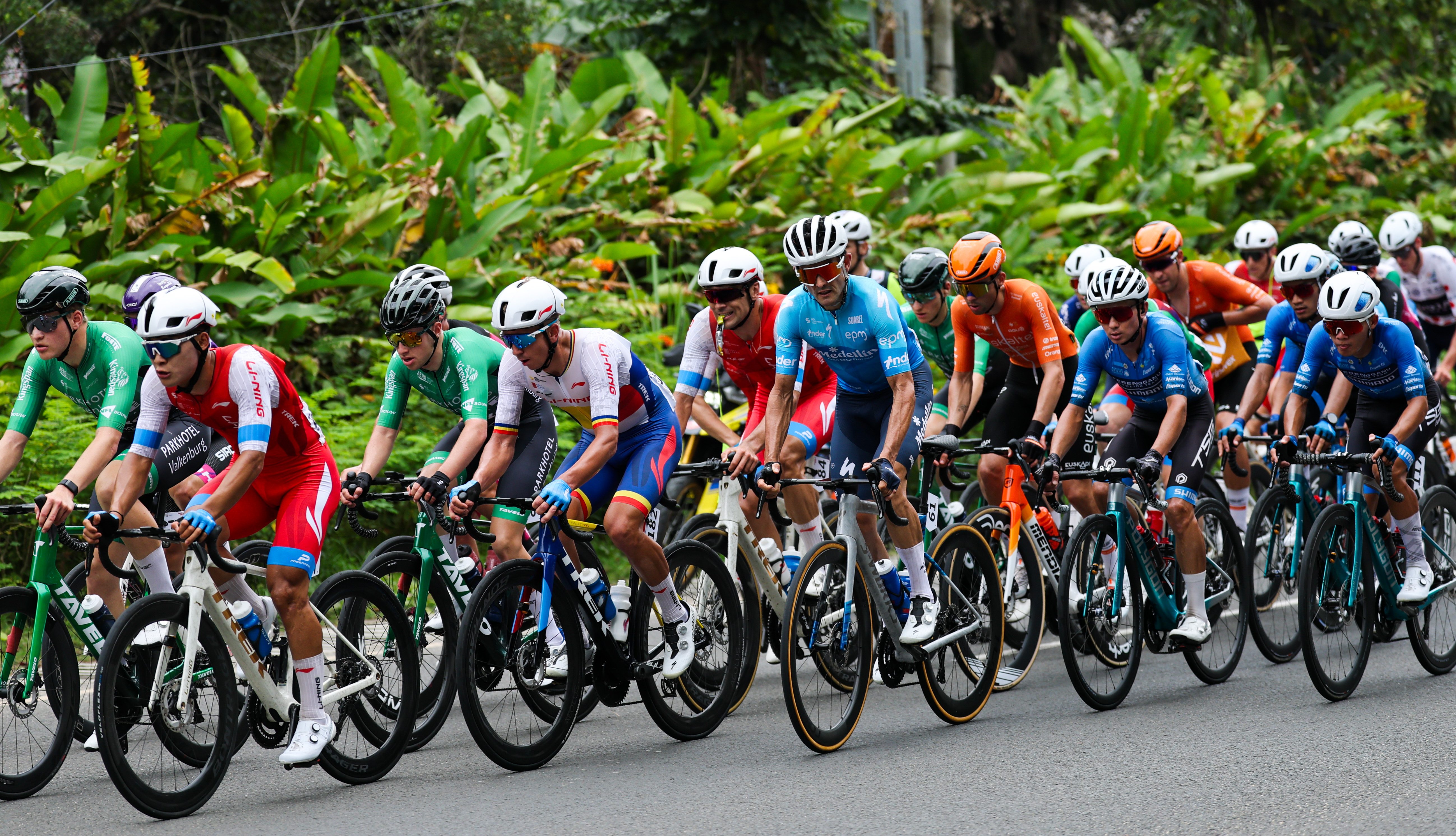 世俱杯冠军-自行车比赛:速度最快夺标