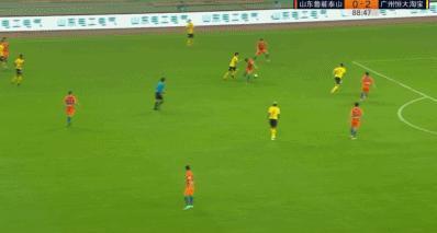 关于广州恒大客场逼平上海泰达，客场一分的信息