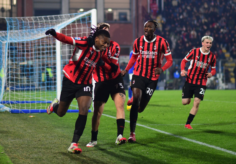 AC米兰客场逆转，豪取三分的简单介绍