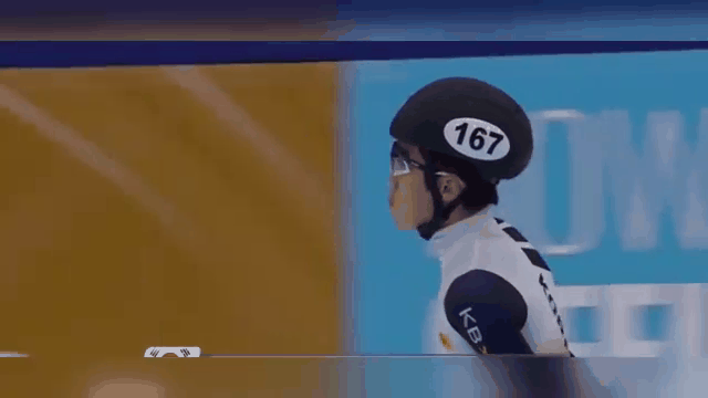 世俱杯改制-俄罗斯射击选手力挽狂澜，夺得金牌