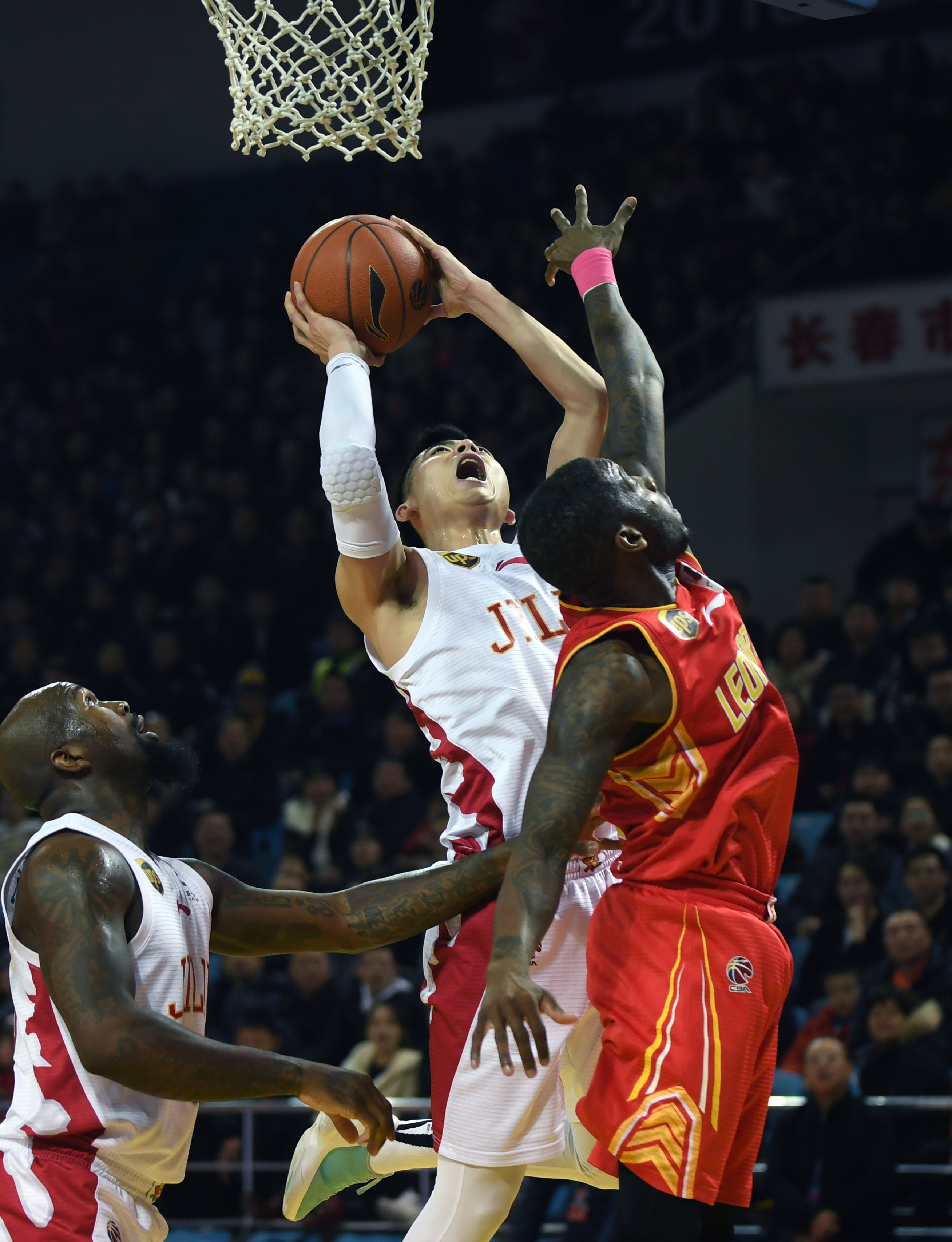 深圳遭遇惨败，吉林取得胜利