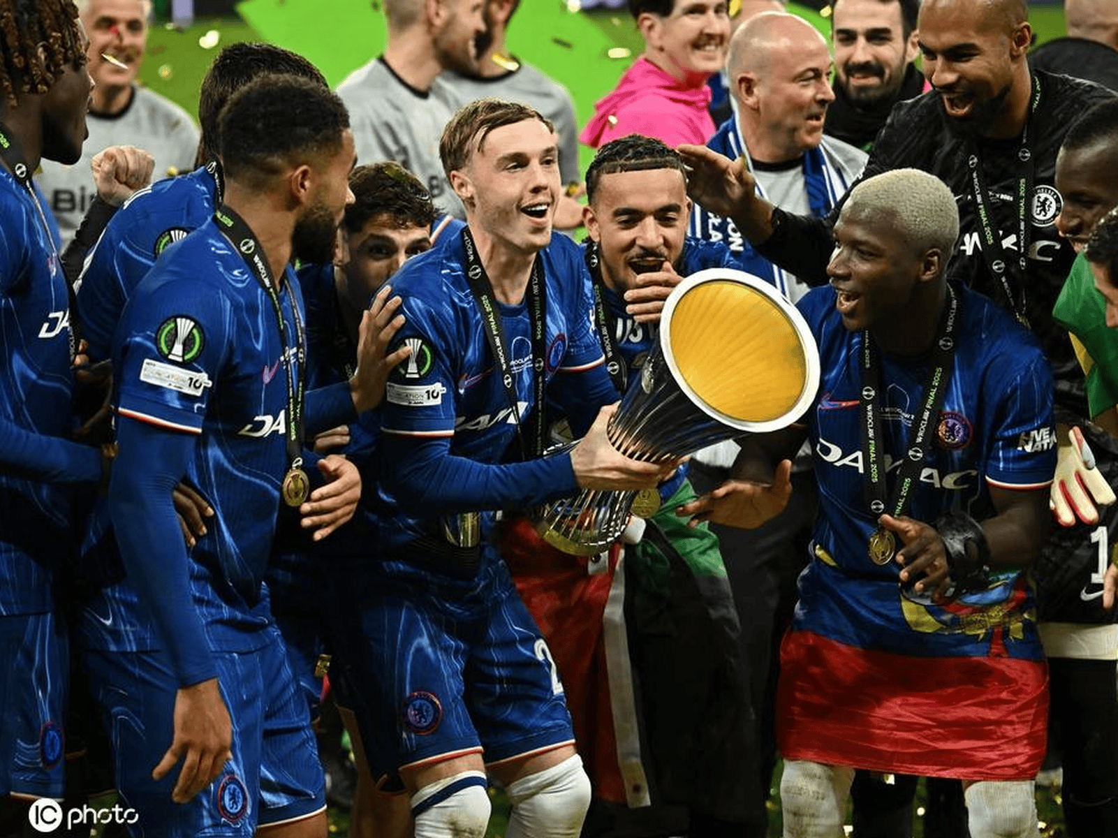 世俱杯冠军-关于切尔西客场大胜埃弗顿，继续追赶欧战资格的信息