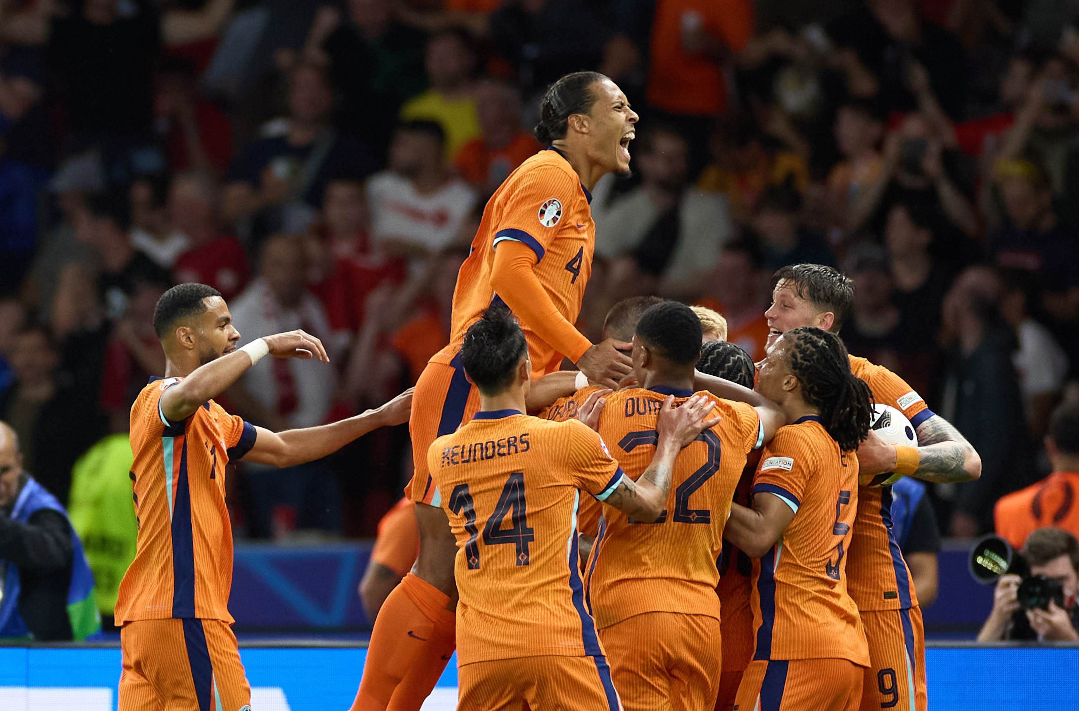 世俱杯直播-荷兰主场大胜,欧预赛领先优势巩固