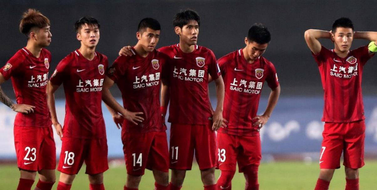 关于富力客场大胜上港，表现出色取得关键胜利的信息