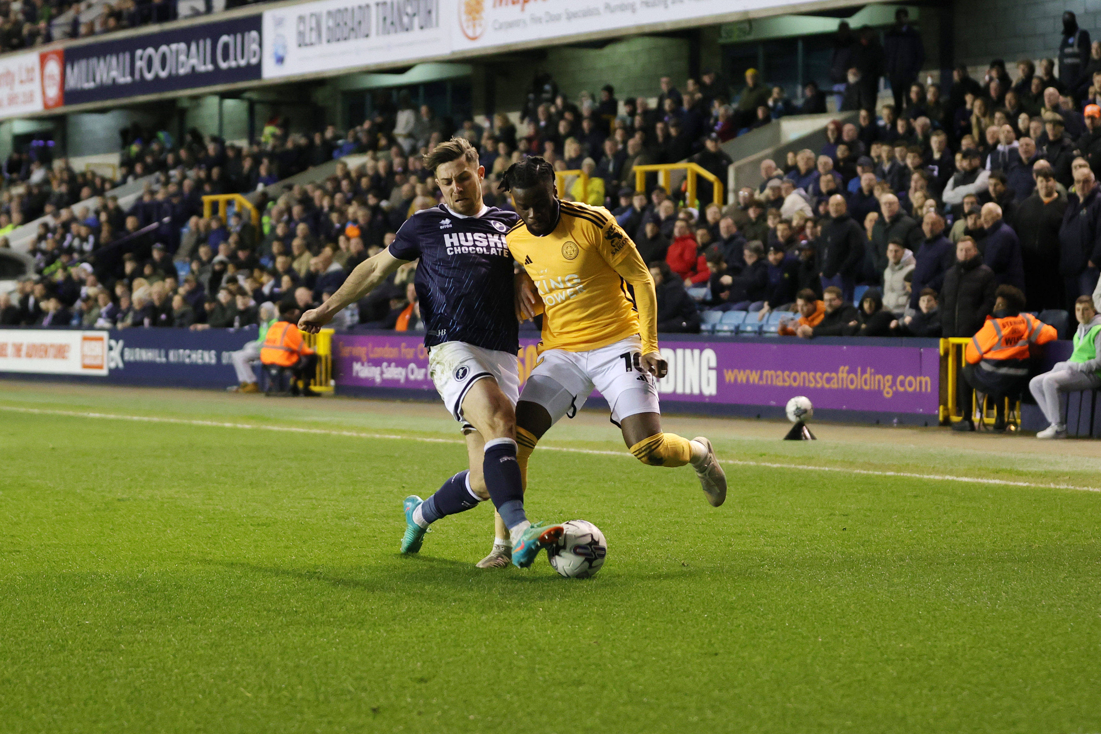 南安普顿主场抢分成功,保级形势乐观 南安普顿主场抢分成功,保级形势乐观