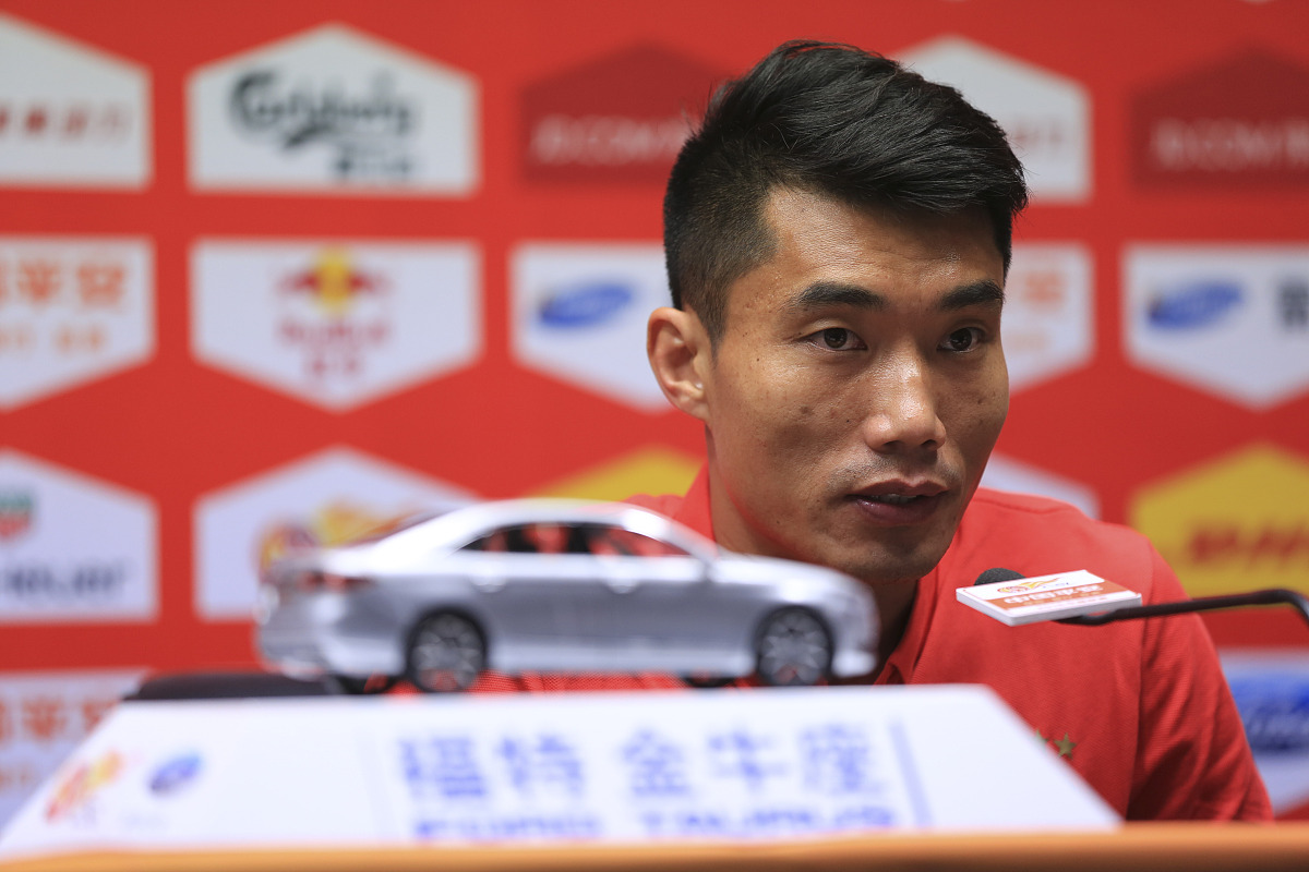 新晋冠军挑战成功,斩获胜利晋级的简单介绍 新晋冠军挑战成功,斩获胜利晋级的简单介绍