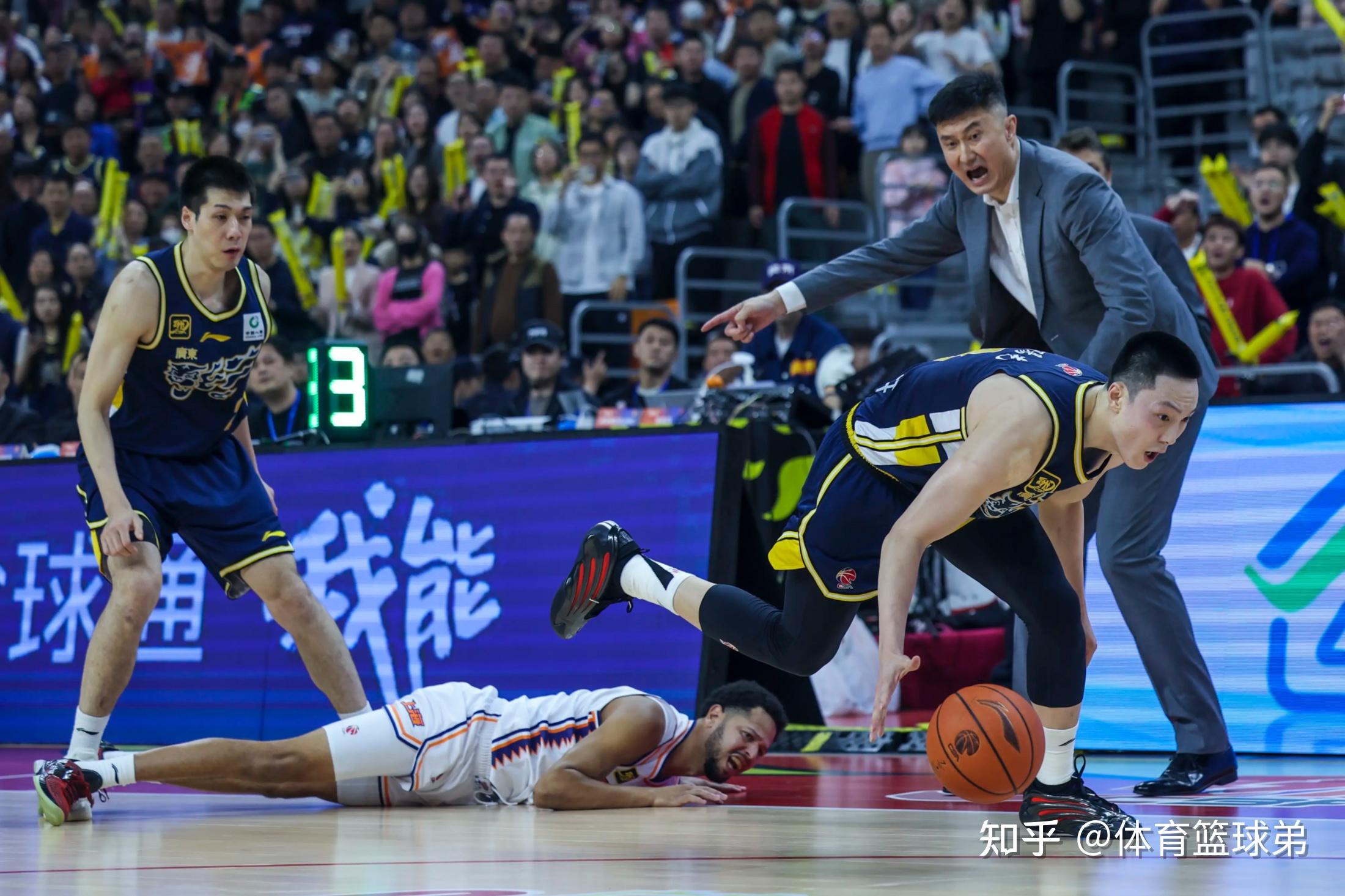 世俱杯-精彩对决频频上演,球员技艺飙升