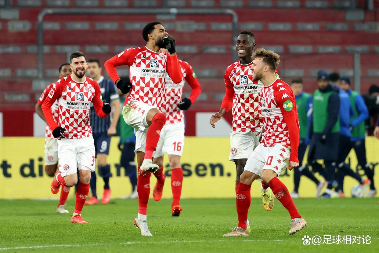 世俱杯分组-门兴格拉德巴赫防守稳固,零封对手