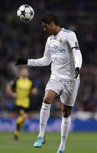 皇家马德里后卫瓦拉内激烈对抗,场上硝烟弥漫胜利不失的简单介绍 皇家马德里后卫瓦拉内激烈对抗,场上硝烟弥漫胜利不失的简单介绍