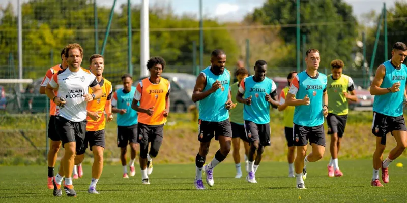 世俱杯冠军-里昂主场两球击败雷恩,取得重要三分保级的简单介绍