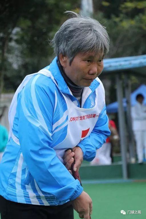 世俱杯官网-谢菲联门将神扑门球,助球队取胜收获三分