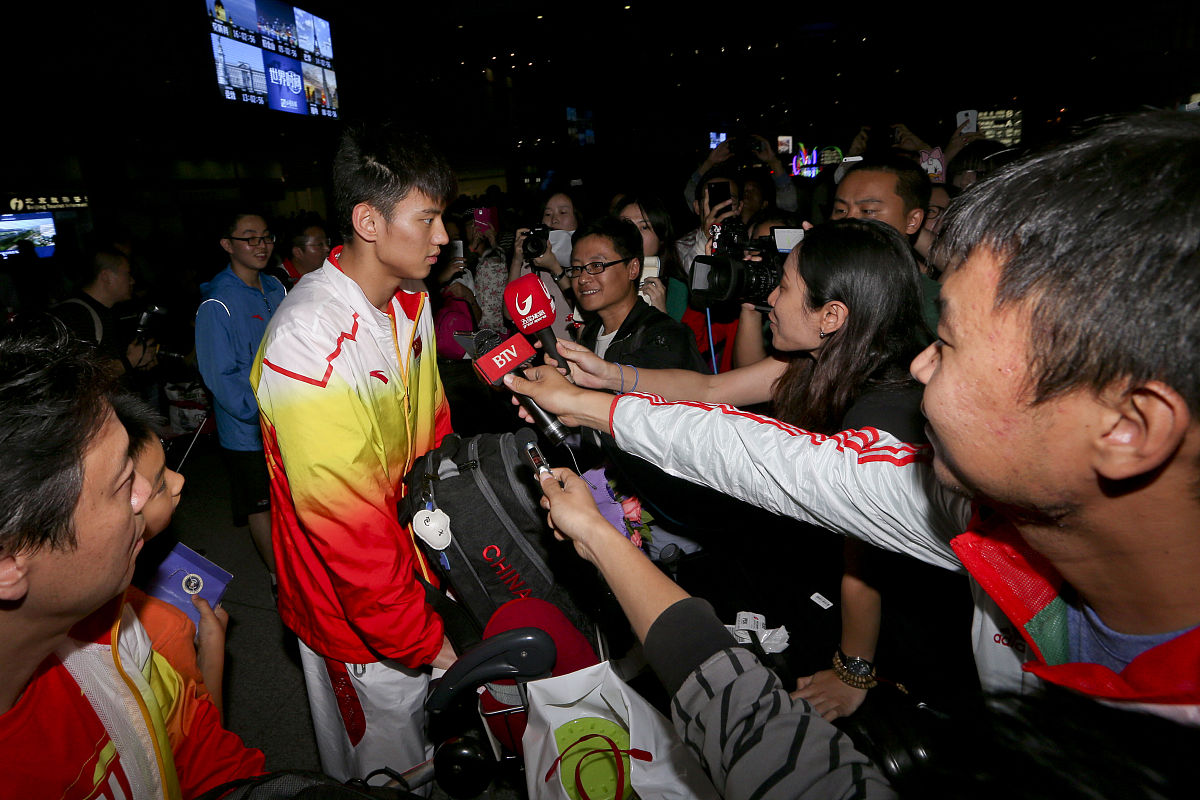 世俱杯决赛-BLG力克V5,Scout开启传奇时刻强强对话四强赛,让粉丝疯狂欢呼