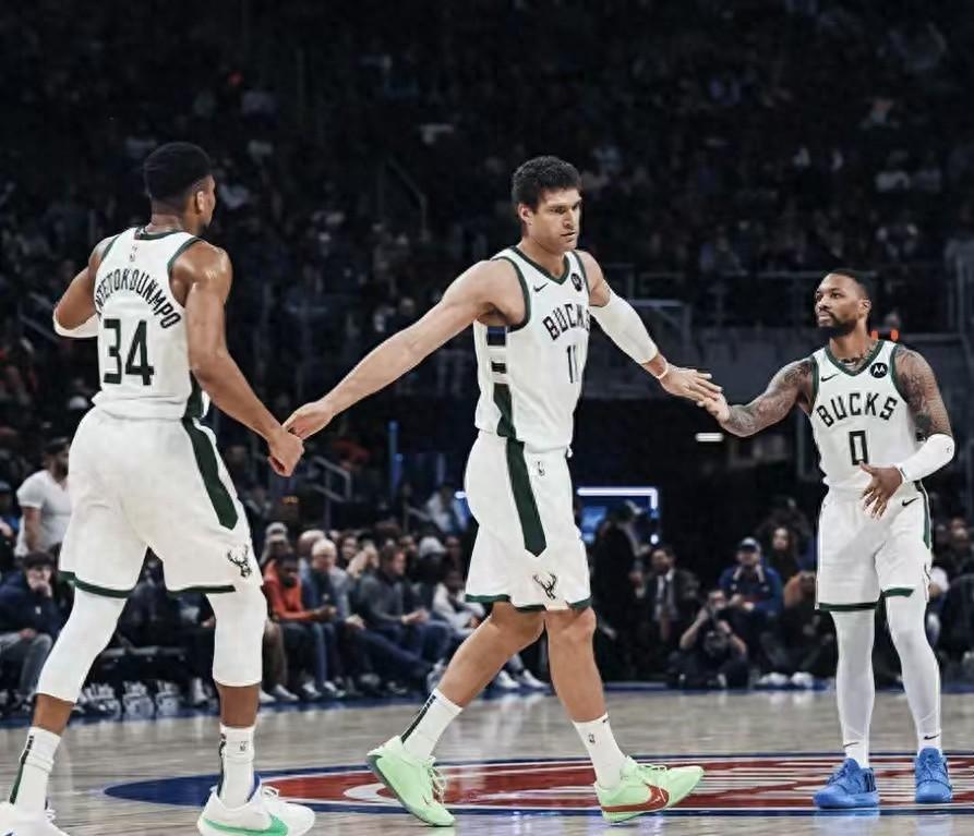 包含雄鹿力克76人,字母哥砍下35分的词条 包含雄鹿力克76人,字母哥砍下35分的词条