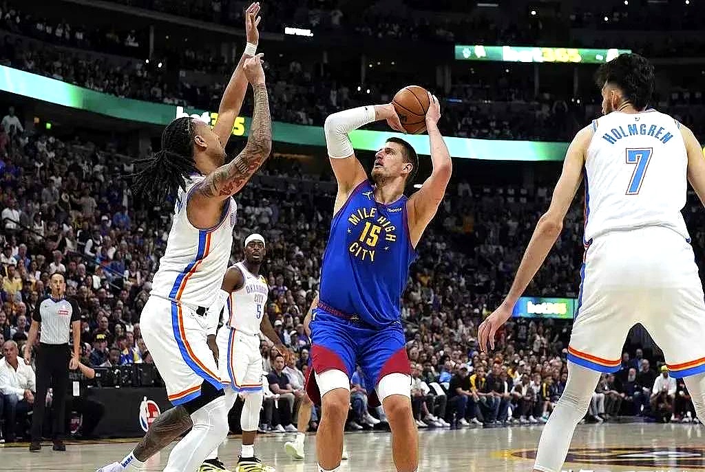 世俱杯冠军-步行者战胜凯尔特人,强势晋级东部半决赛的简单介绍