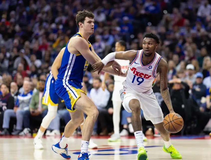 76人队主场胜利夺回东部第一,全力备战季后赛 76人队主场胜利夺回东部第一,全力备战季后赛