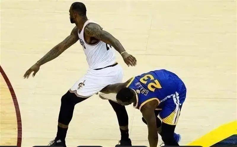 世俱杯-勇士遭遇骑士逆转,惨遭失利