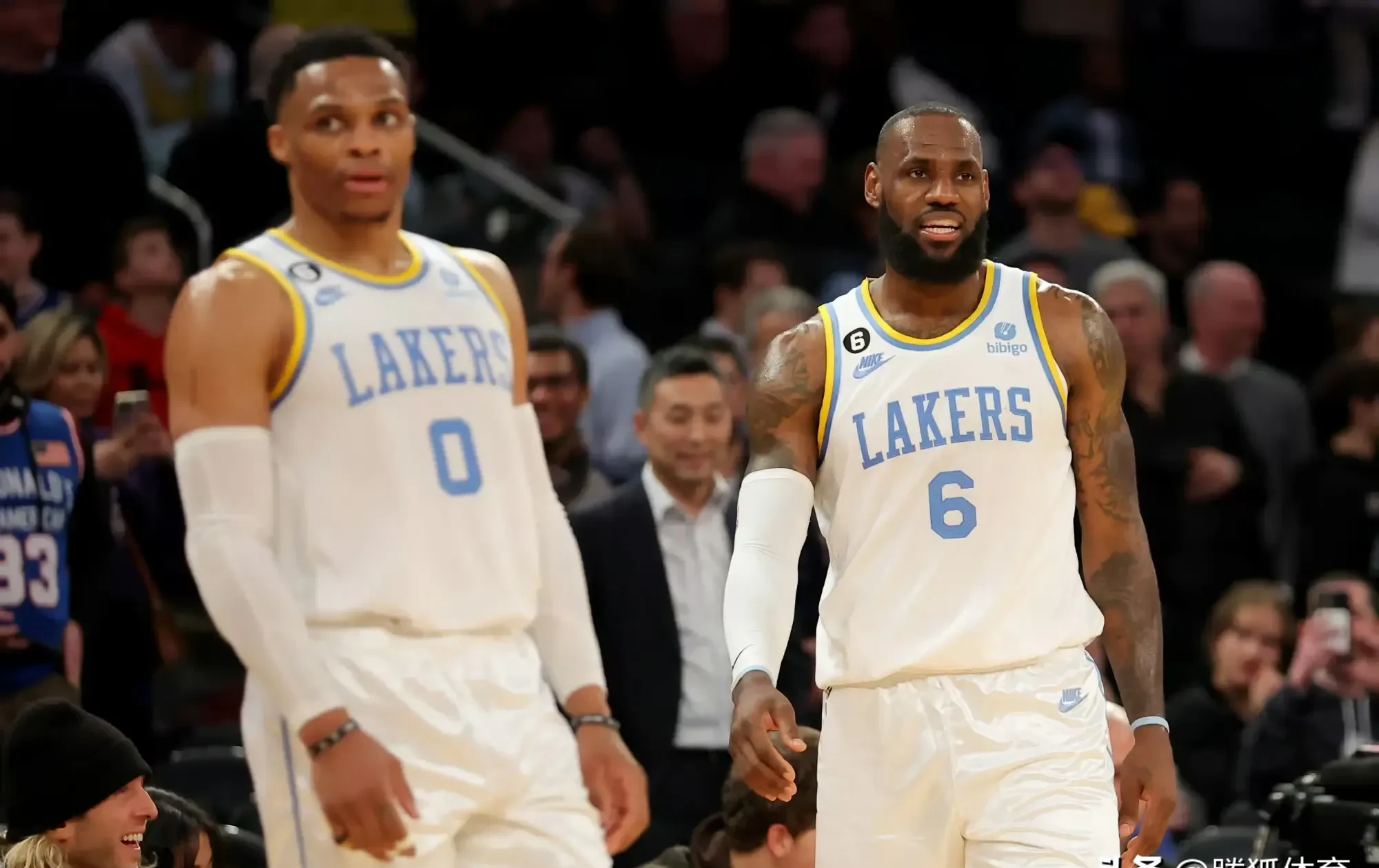 世俱杯奖金-关于勇士不敌篮网,康利独得30分的信息