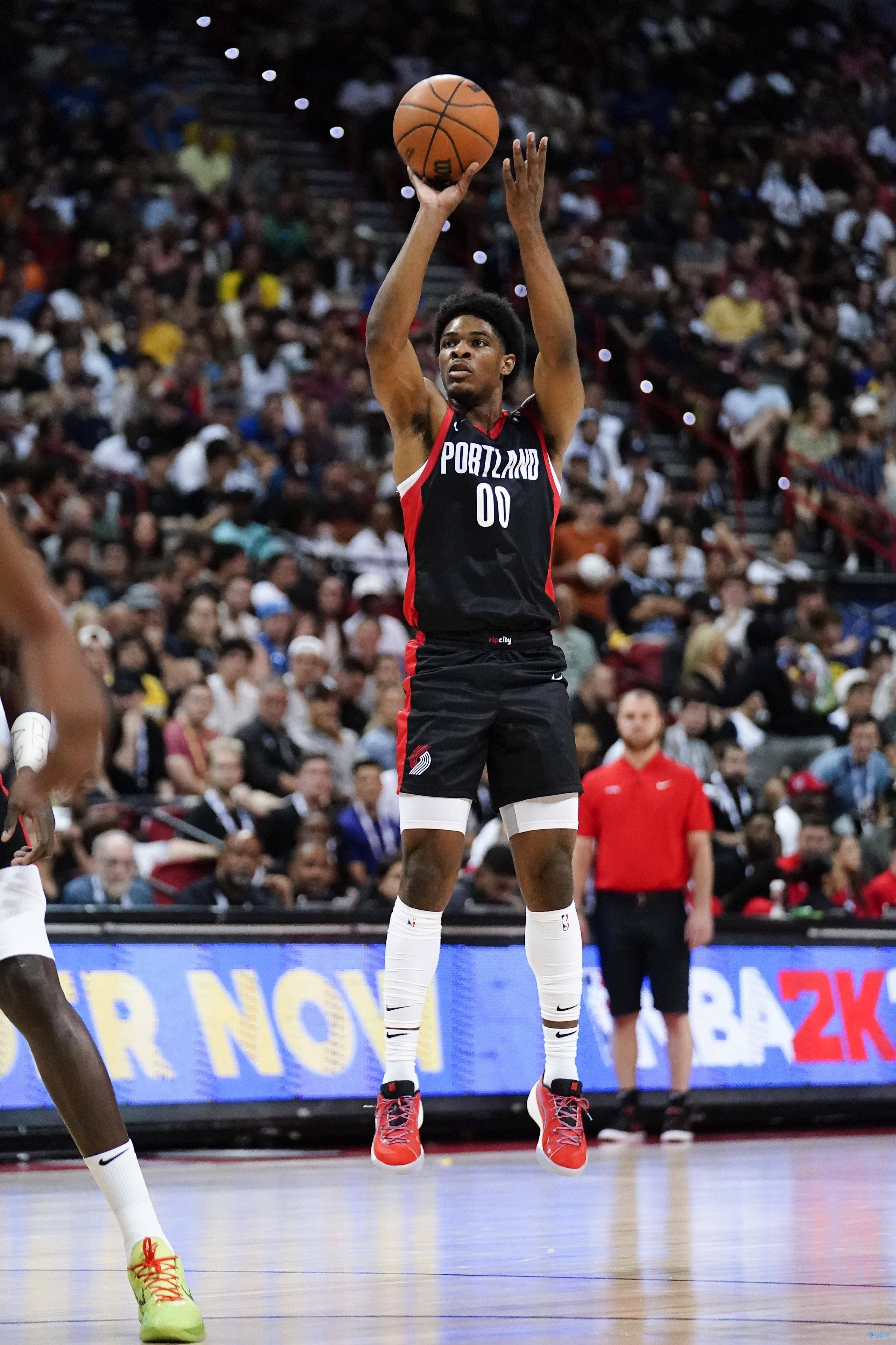 开拓者击败篮网,利拉德砍下35分 开拓者击败篮网,利拉德砍下35分