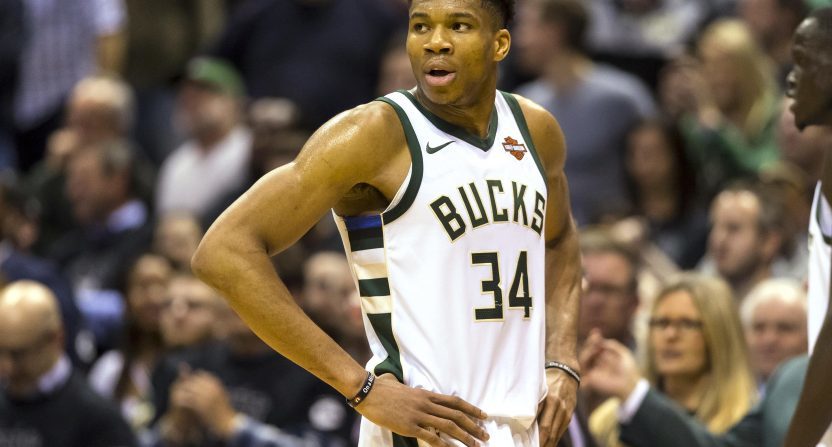 雄鹿努力保持不败，卫冕雄鹿之尊