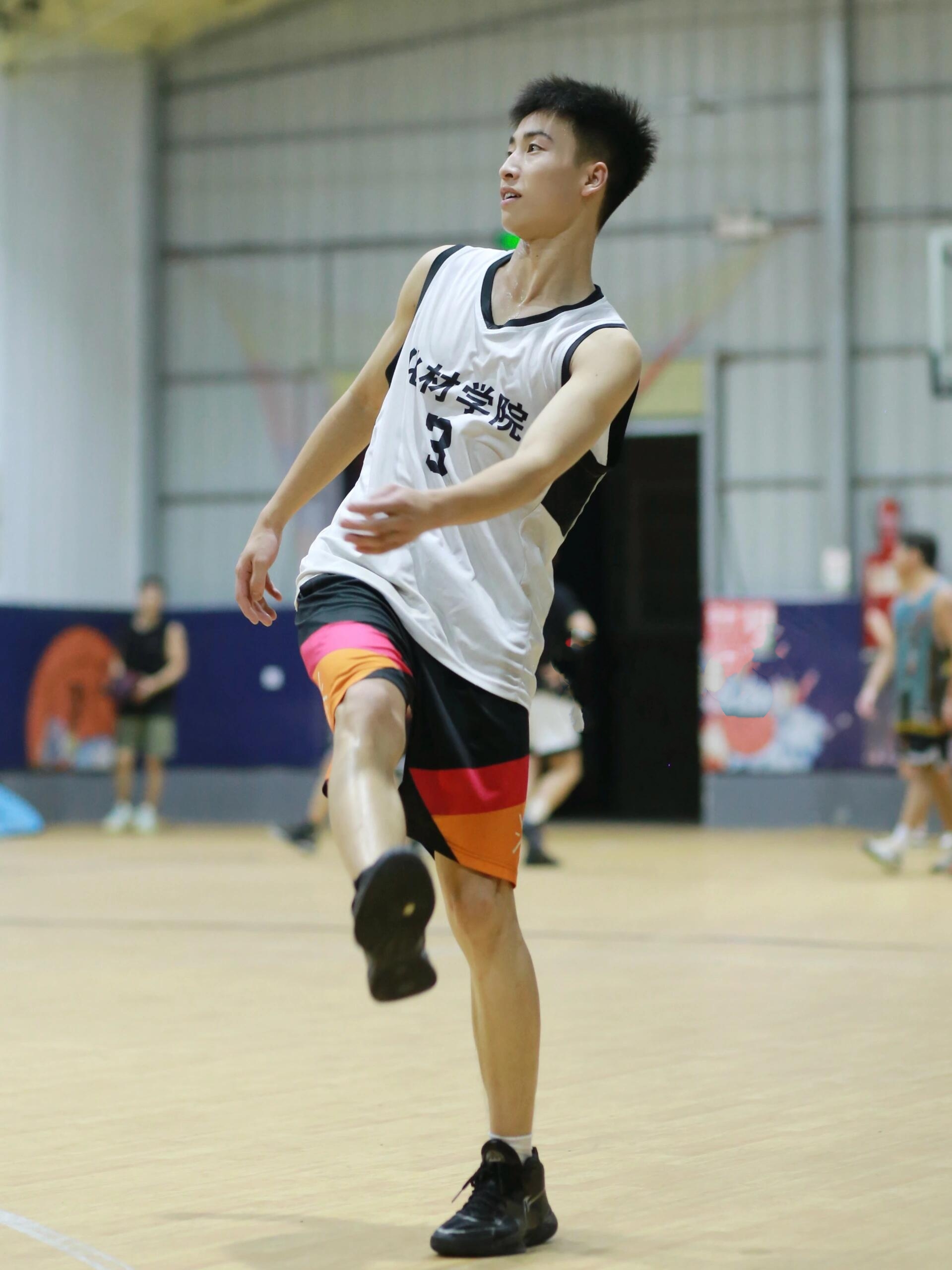 世俱杯2025-英姿飒爽:球场上充满了挑战和希望