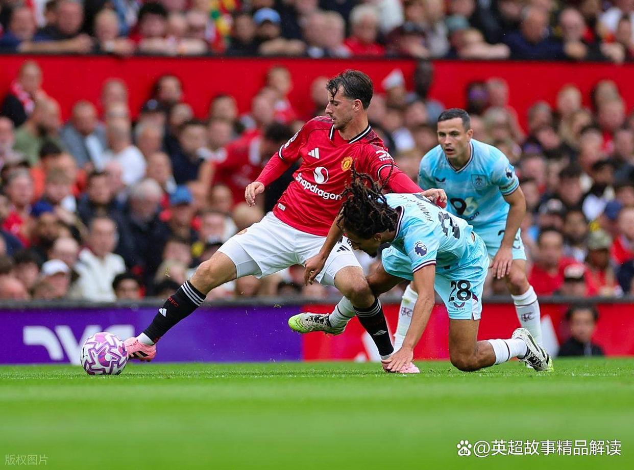 曼联中场失常，主帅调整战术谋致胜方案