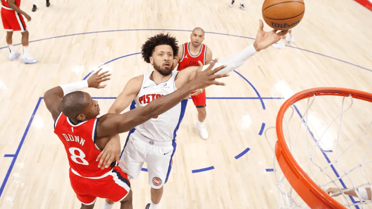 活塞队首发轮换战术,效果显著 活塞队首发轮换战术,效果显著