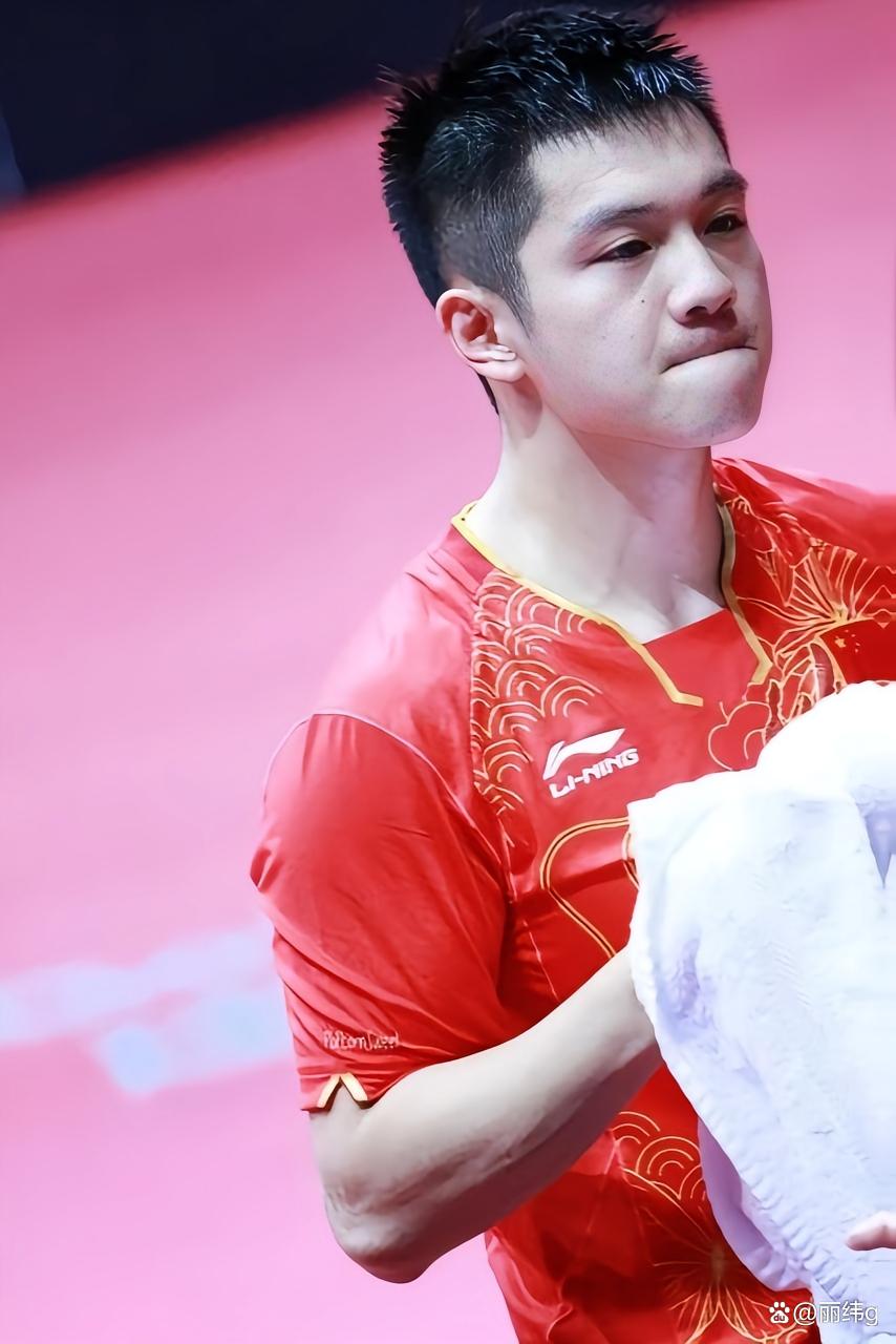 包含中国队鏖战韩国队,樊振东高光表现的词条 包含中国队鏖战韩国队,樊振东高光表现的词条