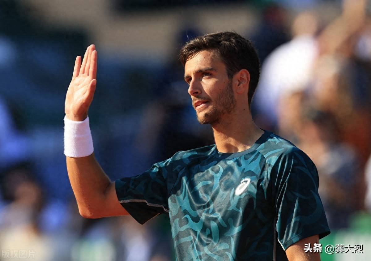 世俱杯参赛资格-戴维斯杯险胜蒙特卡洛大师赛，西西帕斯点燃赛场的简单介绍