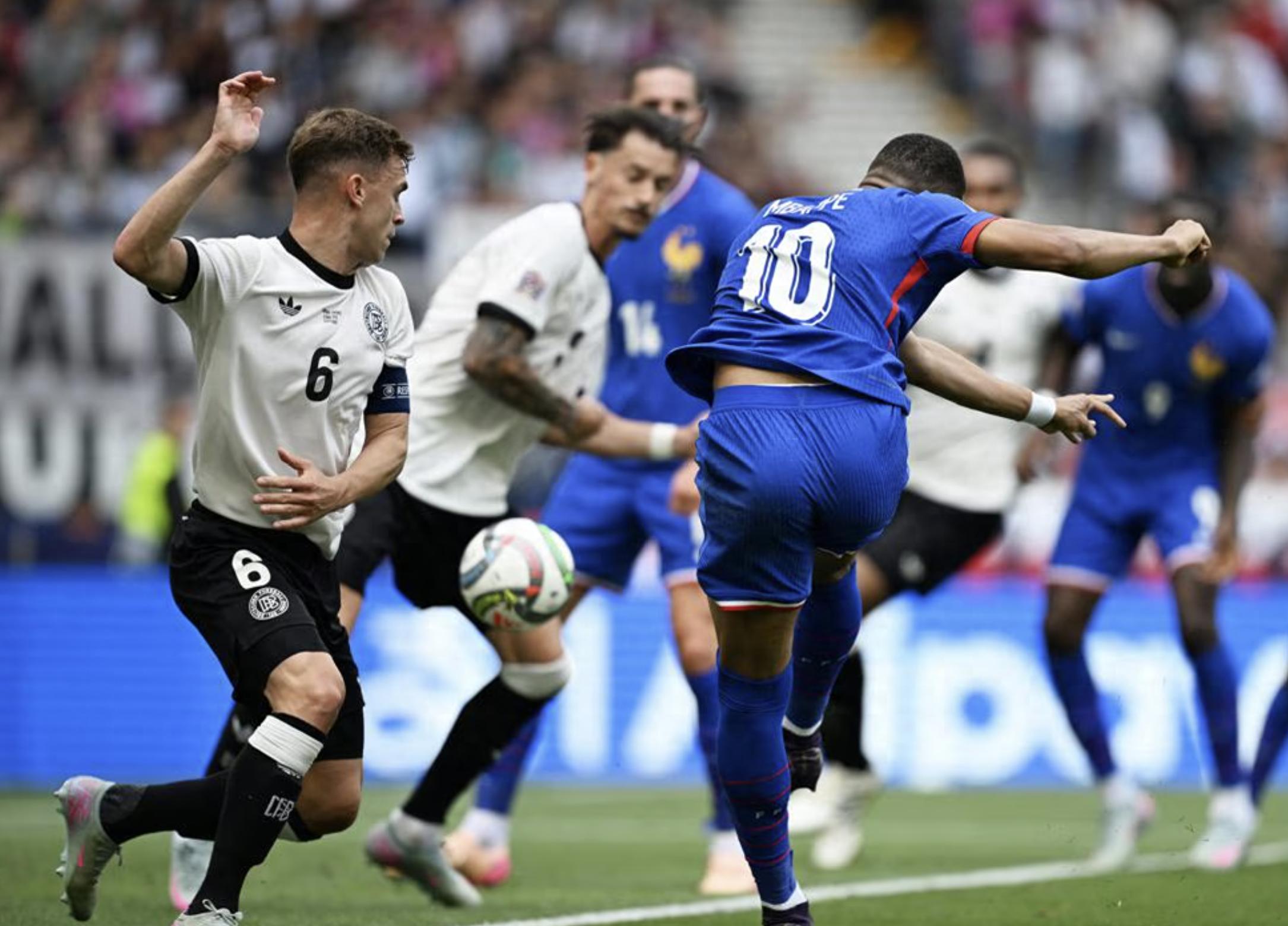 世俱杯直播-多特蒙德鏖战塞维利亚，蒂亚戈扛起全队