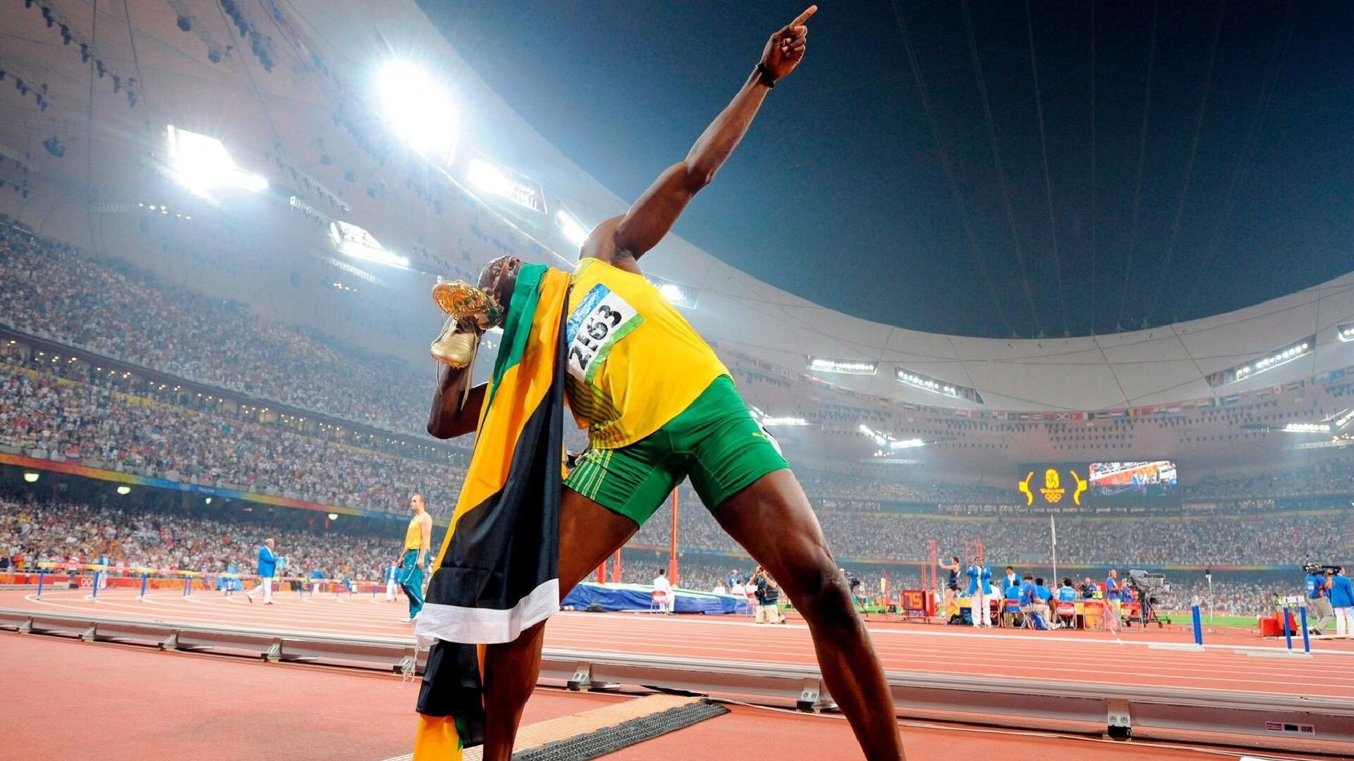 足球权力版图震动，从安切洛蒂的棋盘到瓜迪奥拉的权杖